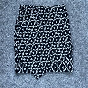 H&M Graphic Pencil Skirt